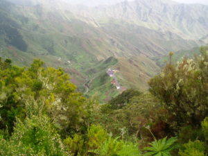 La Fortaleza (abajo Los Catalanes)