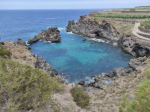 Bañistas en Charco del Guincho